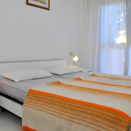 Gemini Apartment *